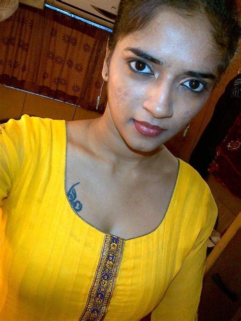 desileaked pics|Desi girl nude pics